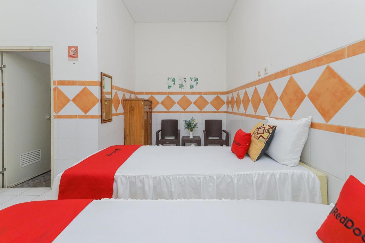 Hotel Oyo 2707 Graha Surya Syariah