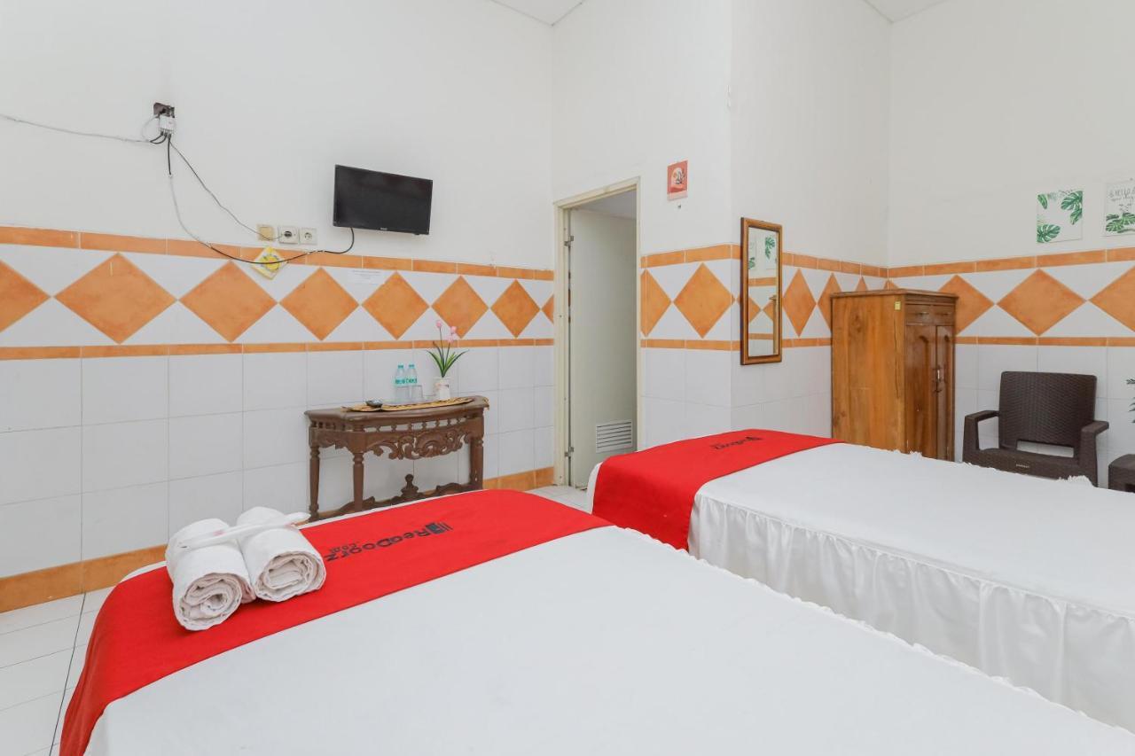 Hotel Oyo 2707 Graha Surya Syariah Mojokerto