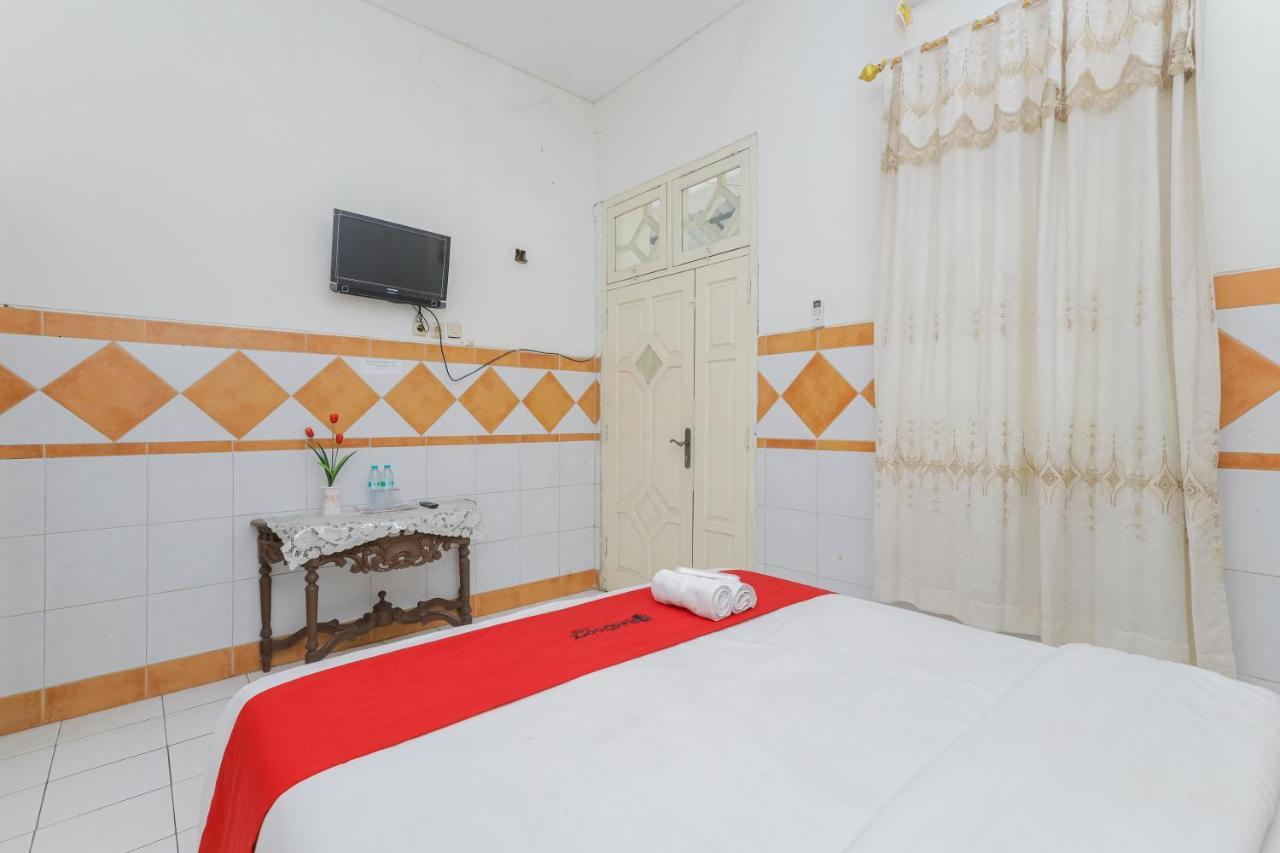 Oyo 2707 Graha Surya Syariah Hotel