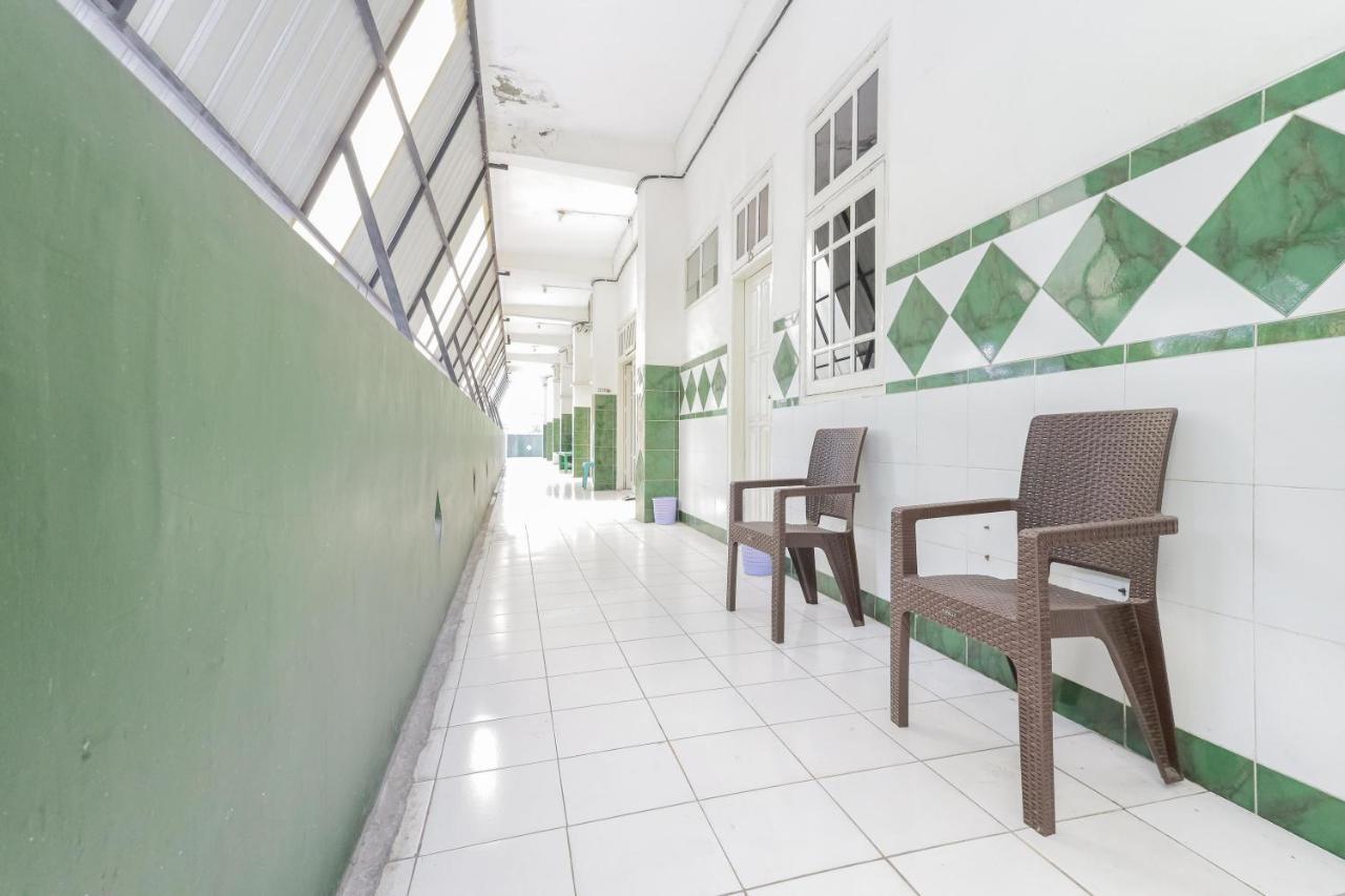 Oyo 2707 Graha Surya Syariah 2*