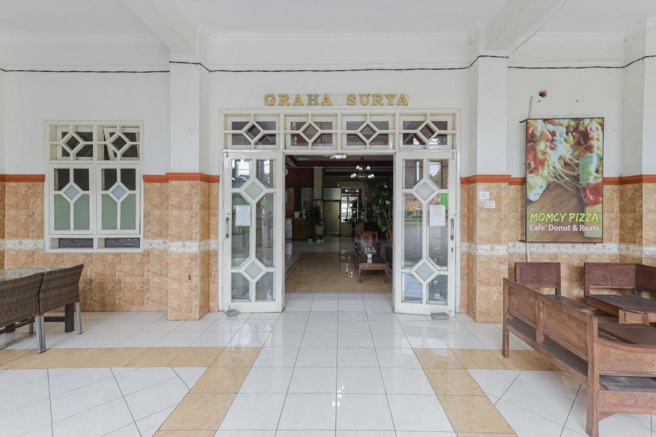 Oyo 2707 Graha Surya Syariah 2*