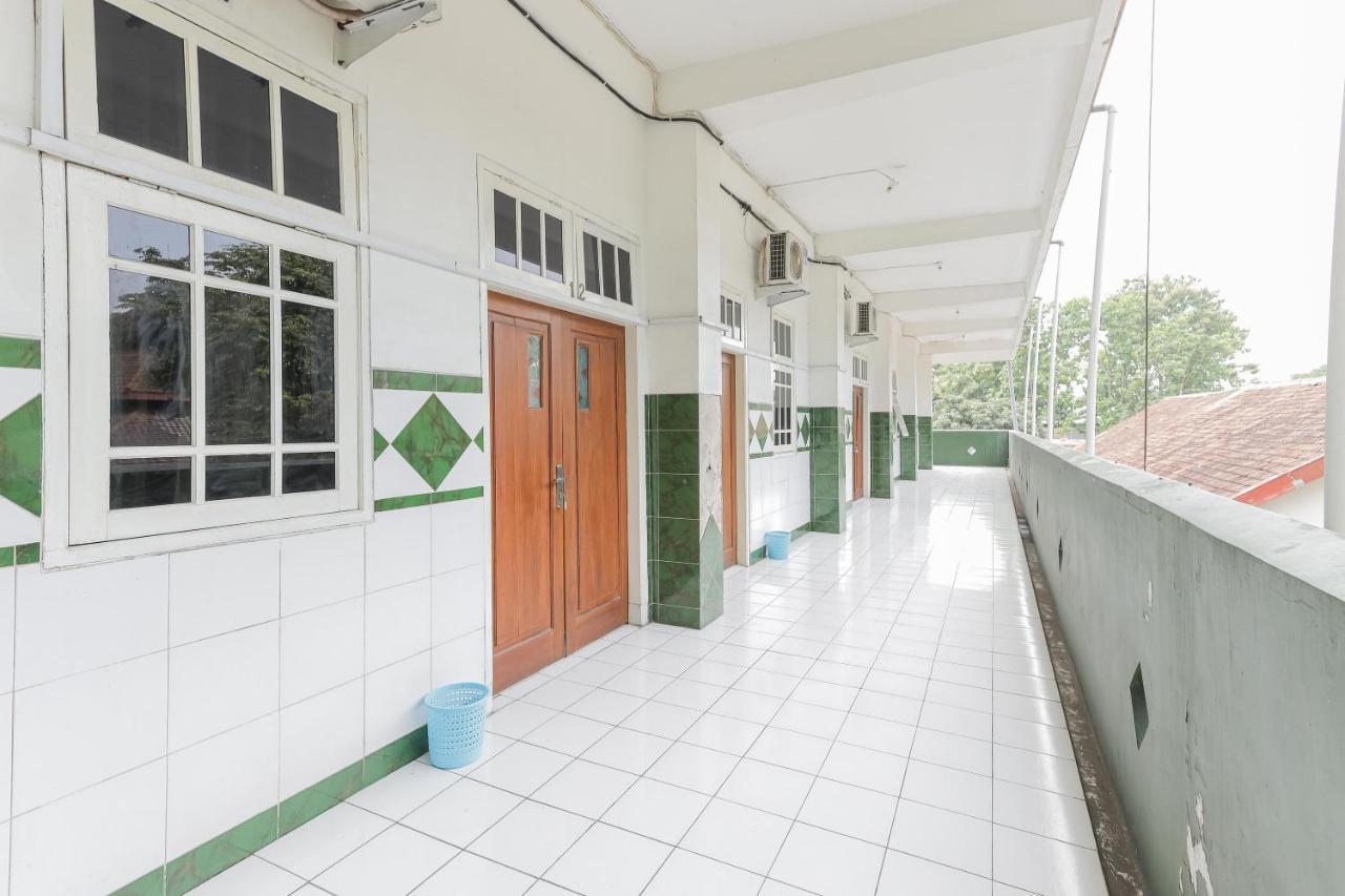 Hotel Oyo 2707 Graha Surya Syariah