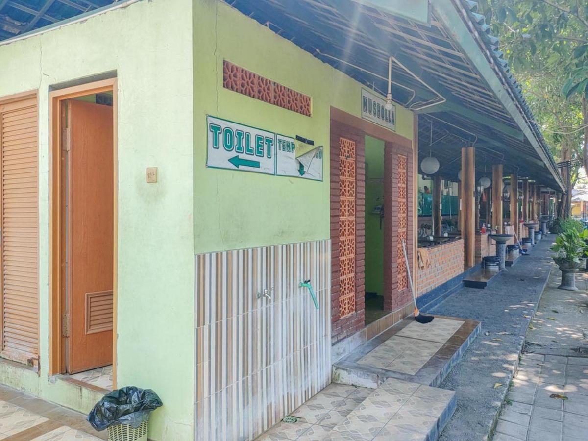 Oyo 2707 Graha Surya Syariah 2*