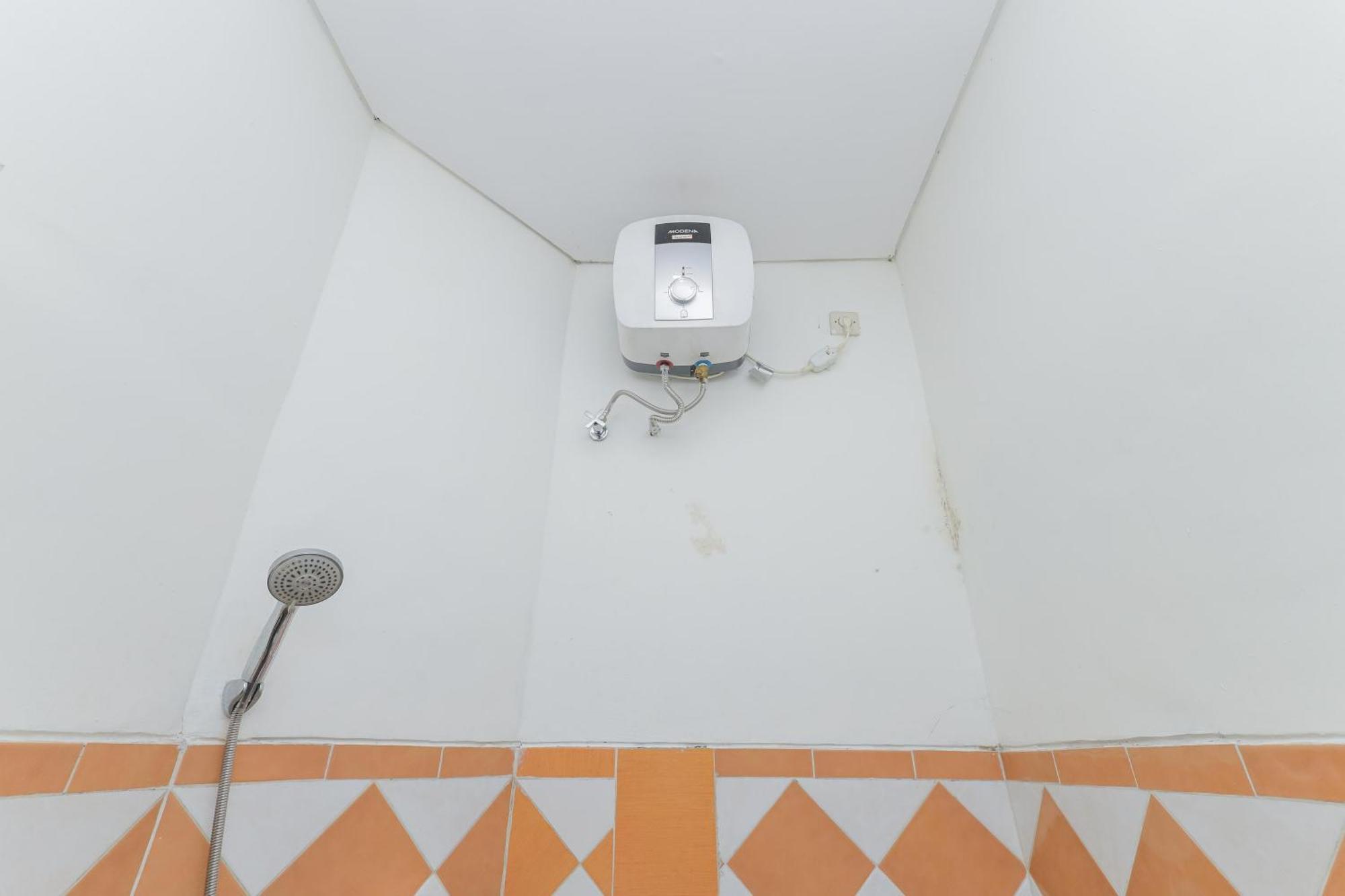 Oyo 2707 Graha Surya Syariah Hotel