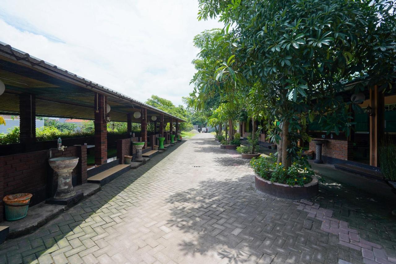 Oyo 2707 Graha Surya Syariah Mojokerto